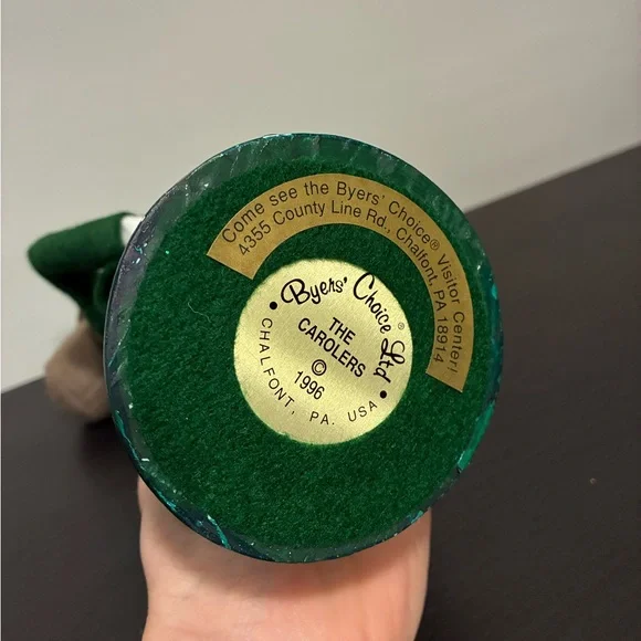 Byers’ Choice Caroler Man with Green Coat Sheet Music 1996 Christmas Figurine - Picture 5 of 5